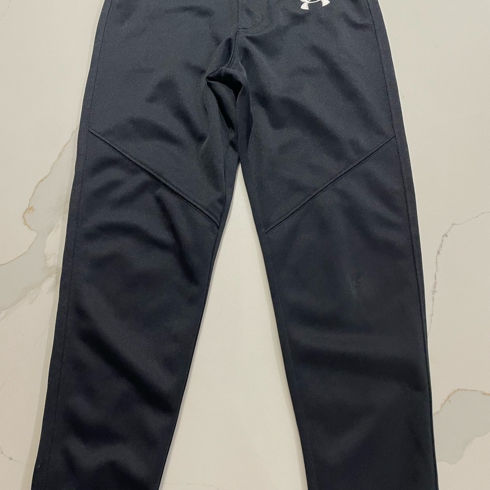 NWOT Under Armour Boys Baseball Pants YSM in all Black. Perfect condition
